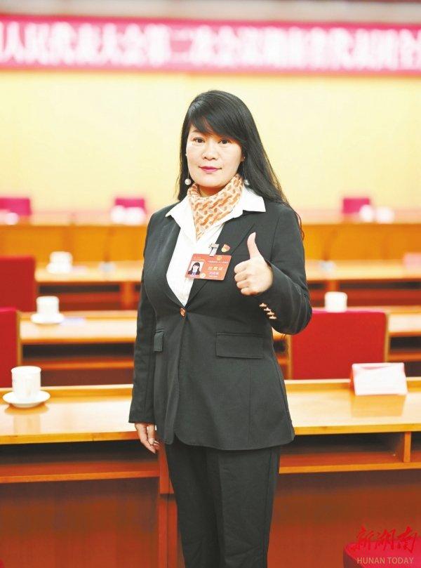 刘玲琍代表 湖南日报全媒体记者 唐俊 摄