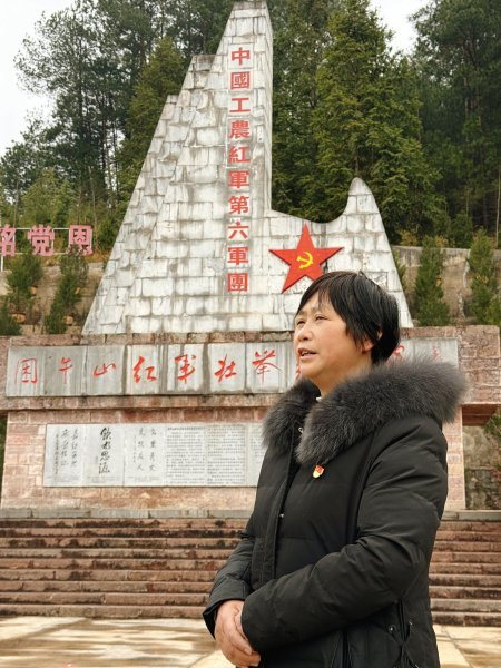 　　困牛山村副支书张国玉讲述红军战斗故事