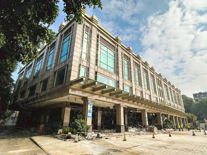 2023年12月拆除中的阳光数码广场