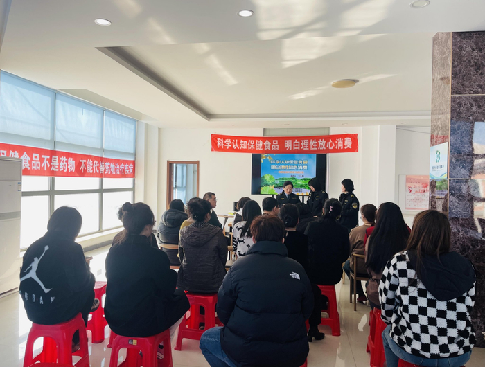 进社区“面对面”科普宣传。