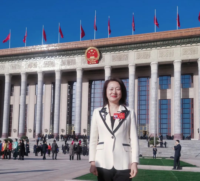 热议政府工作报告 | 赵菁代表:以科技创新引领新质生产力发展|赵菁