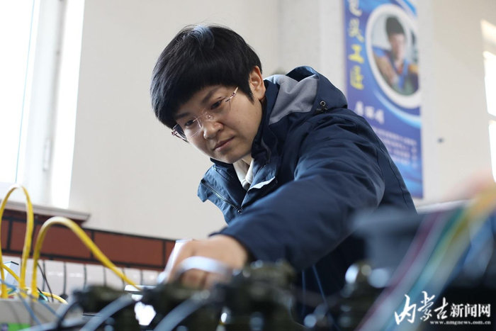 数控设备维修专家廖丽娟