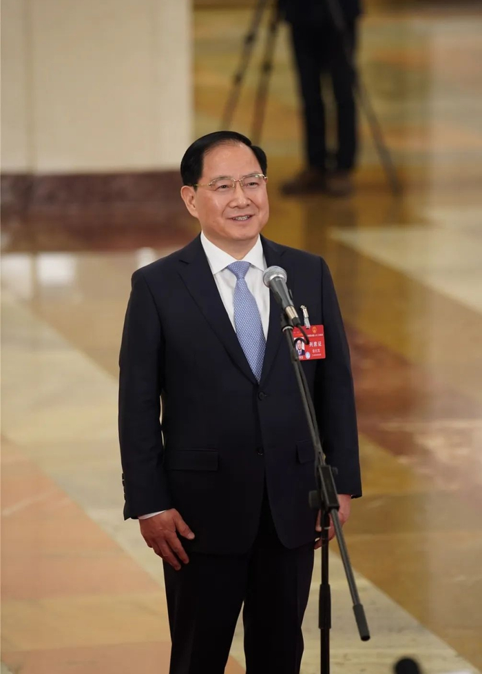 在现场 | 第二场"部长通道"回应热点问题|中小企业_新浪新闻