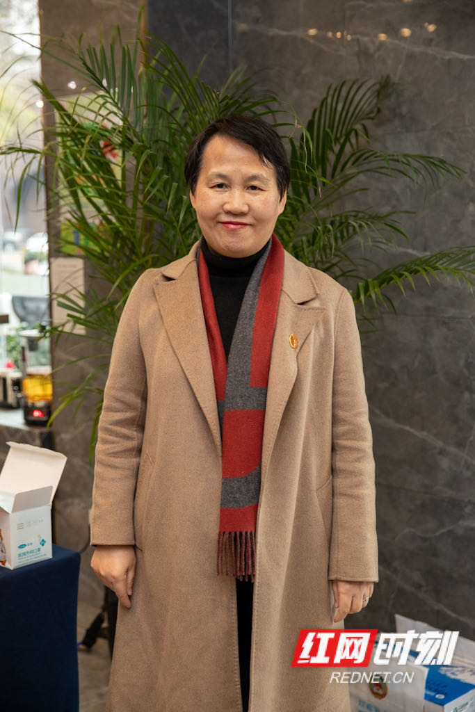 全国两会与妇女节相遇 听见住湘全国政协女委员们"热