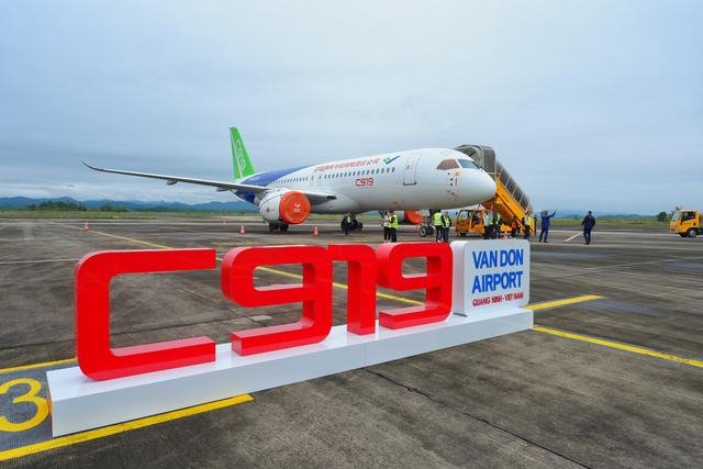 近日，C919飞机开启东南亚演示飞行。王脊梁 摄