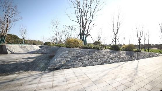 一期项目预计明年完工|虹桥|前湾|中央公园_新浪新闻