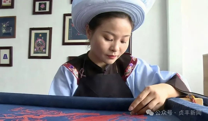 　布依族刺绣
