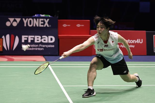 3月10日，山口茜在比赛中回球。 新华社发（奥雷利安·莫里萨尔摄）