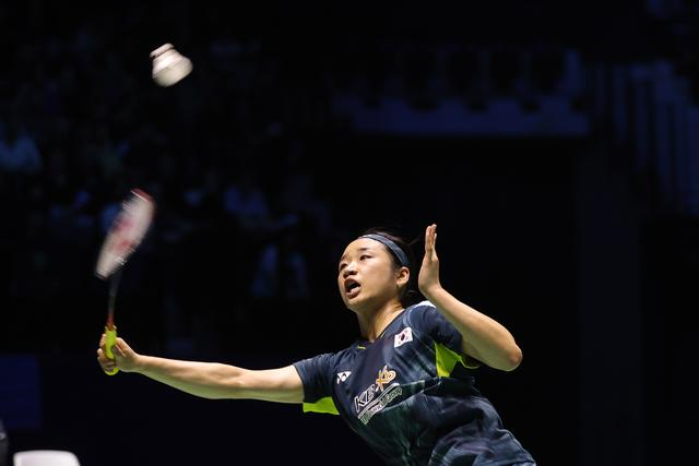 3月10日，安洗莹在比赛中回球。 新华社发（奥雷利安·莫里萨尔摄）