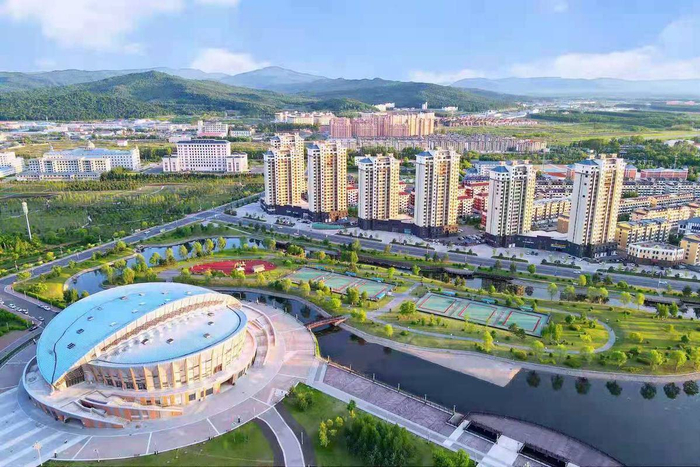 现代化伊春城区景观。邢国军摄