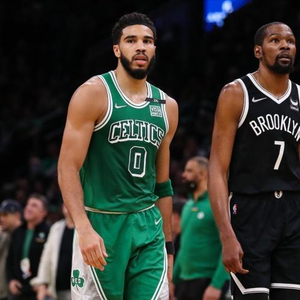 新老两代小前锋的较量谁主沉浮