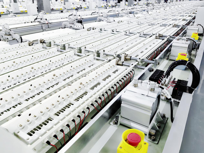 钠离子电池正成为华阳集团的一张闪亮名片。图片由受访者提供