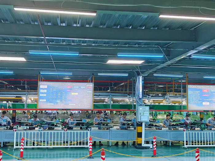 （正在运作的吸尘器产线 财联社记者任超宇摄）