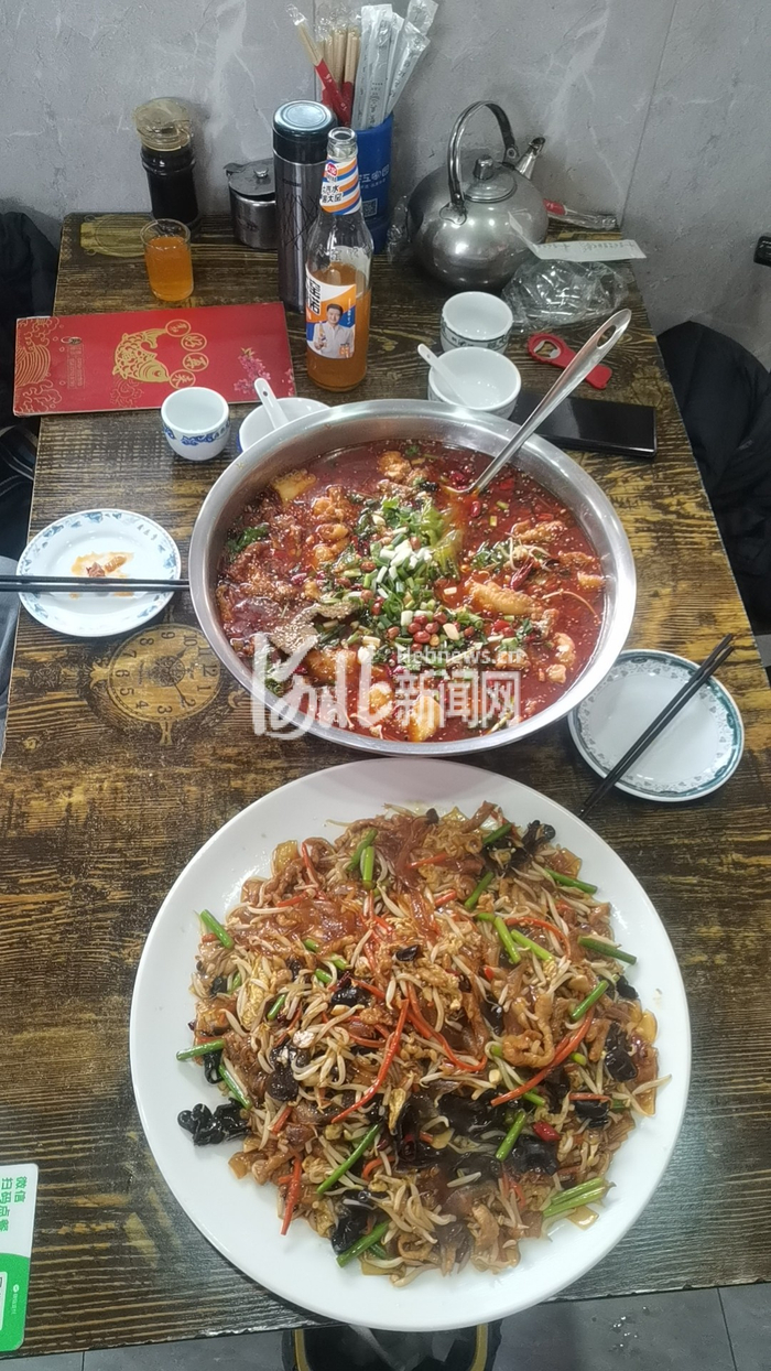 好再来饭店分量超足的菜。（好再来饭店/供图）