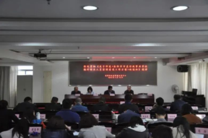 多地开展“清理规范编外人员”行动