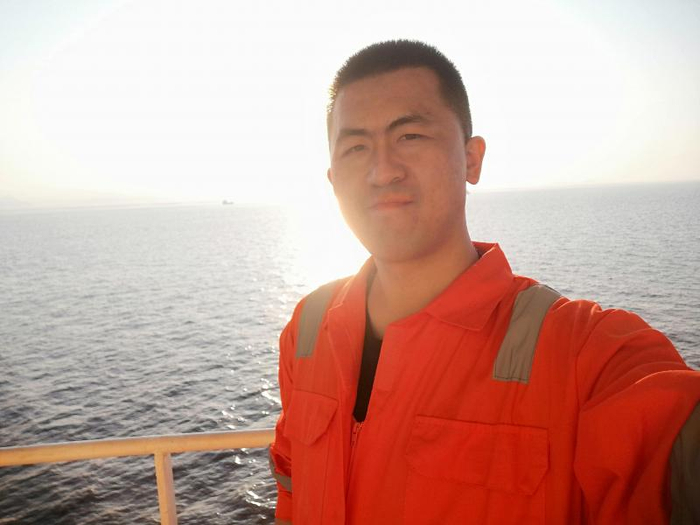 李涛在海上