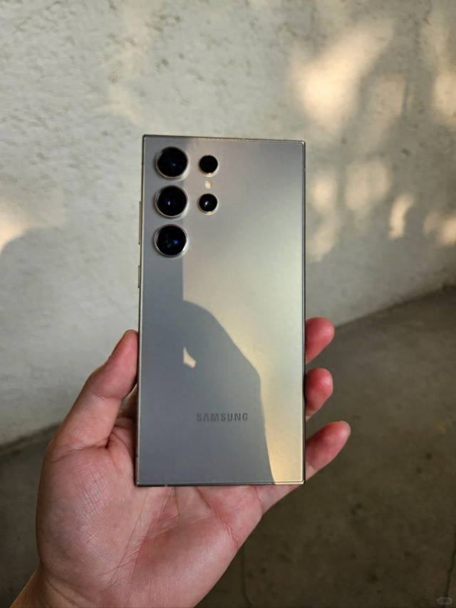 苹果15promax换三星s24ultra深度体验3天我终于懂机皇的差距