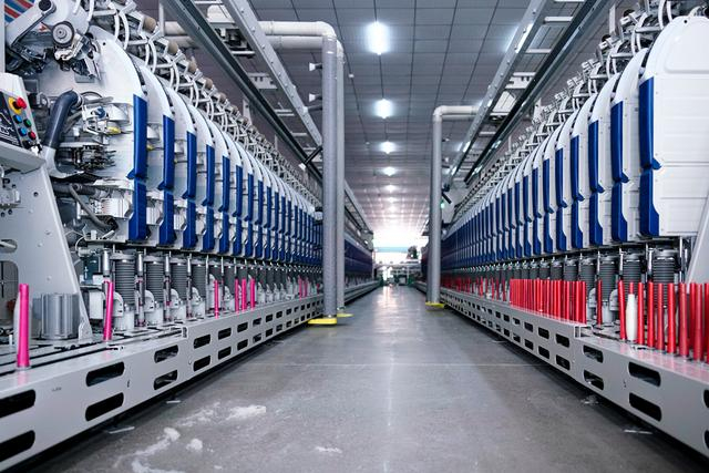 智能化纺织生产线。（渠县经信局供图）