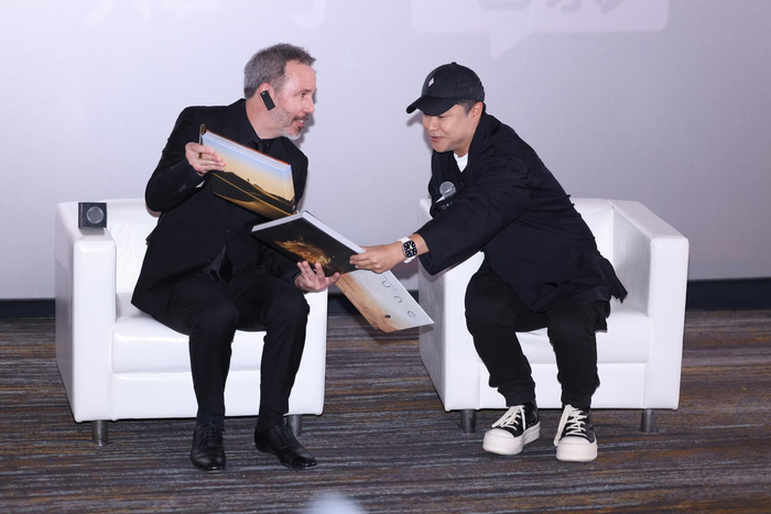 丹尼斯·维伦纽瓦和陈思诚对谈 图据视觉中国