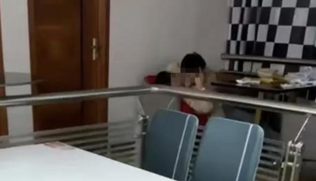 江苏一学院通报“学生不雅视频”：学生情侣就餐时被拍，内容被剪辑