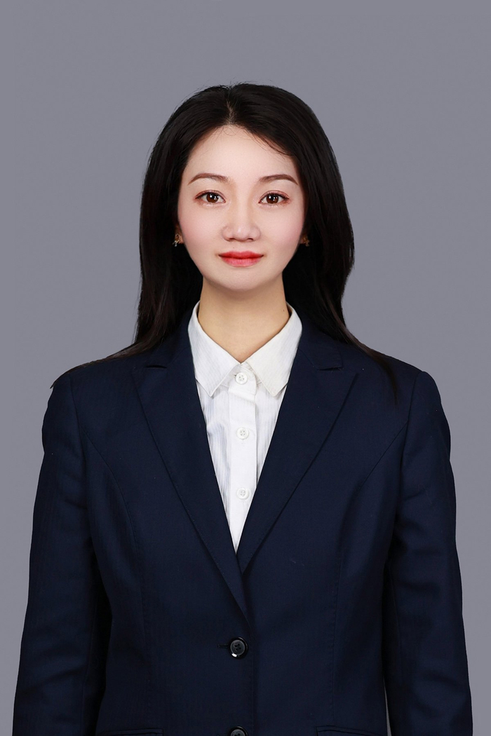 （图为尚纬股份有限公司“线缆质量通讯员”——毛敏）