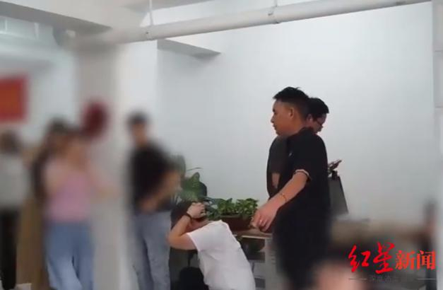 ▲凉山警方抓获犯罪嫌疑人