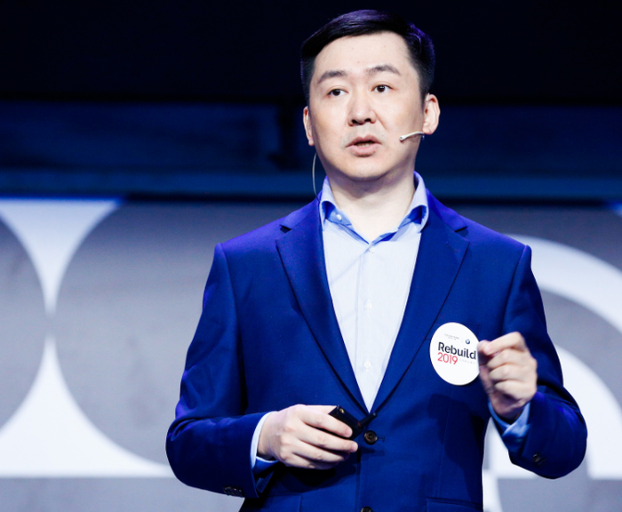 王小川,百度李彦宏的"头号黑粉"|文心|王小川|李彦宏_新浪新闻