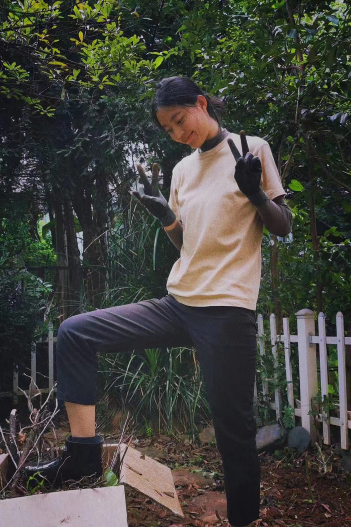 回到云南的诗蝶专心养花