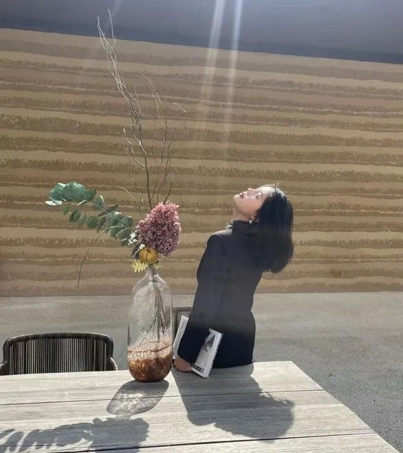 在诗蝶眼中，花和家居生活不可分