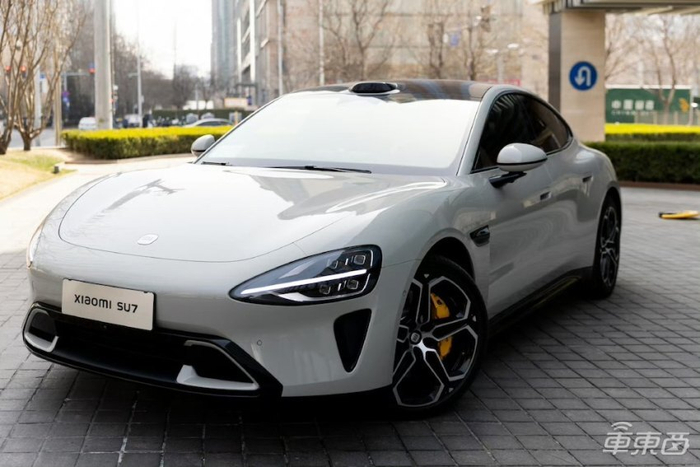 ▲小米SU7银河灰