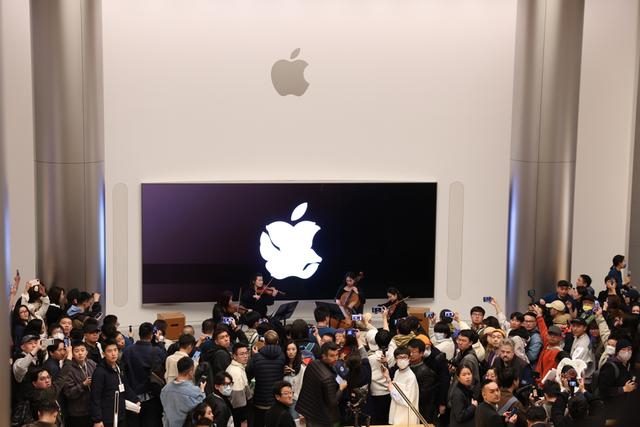 上海女子四重奏亮相苹果静安店 海沙尔 摄