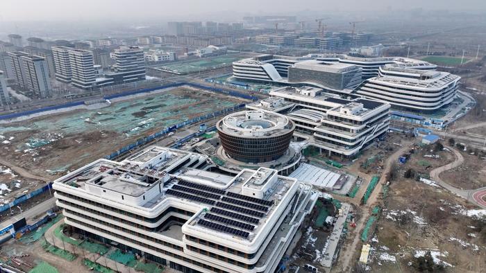       2月6日拍摄的建设中的雄安中国电信智慧城市产业园（牟宇 摄）