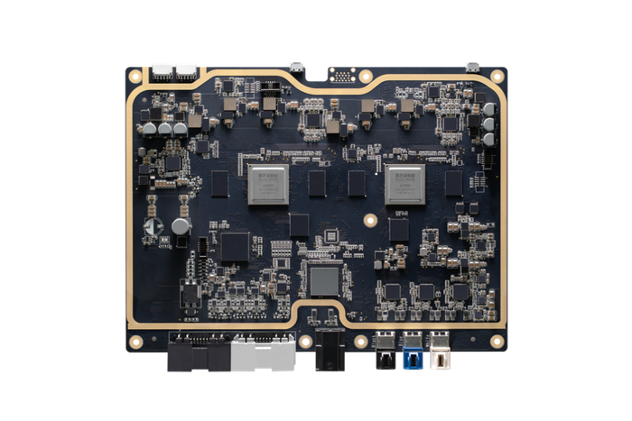 亿咖通·天穹Pro计算平台