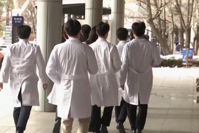 国际劳工组织拒绝介入韩国医生“辞职潮”