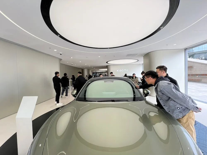 ▲现场人声鼎沸