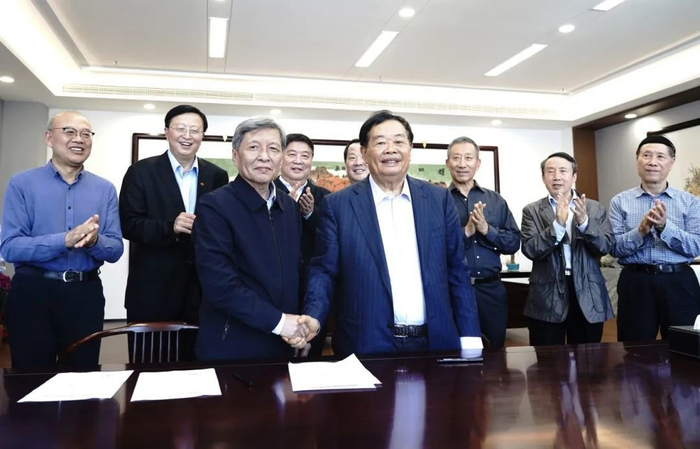 3月25日，王树国受聘担任福州市福耀高等研究院院长/福耀科技大学（暂名）校长。
