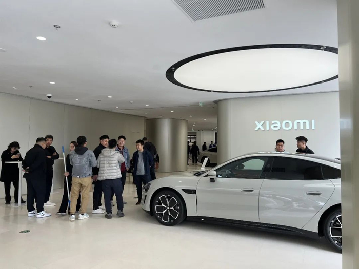 ▲现场人声鼎沸