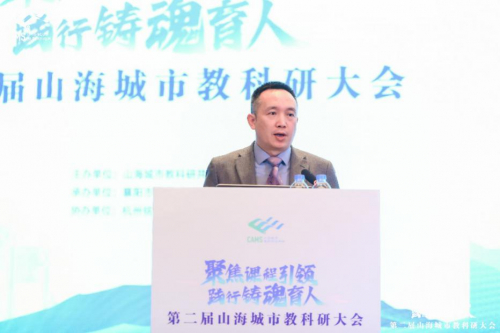 襄阳市教育科学研究院副院长纪宏涛