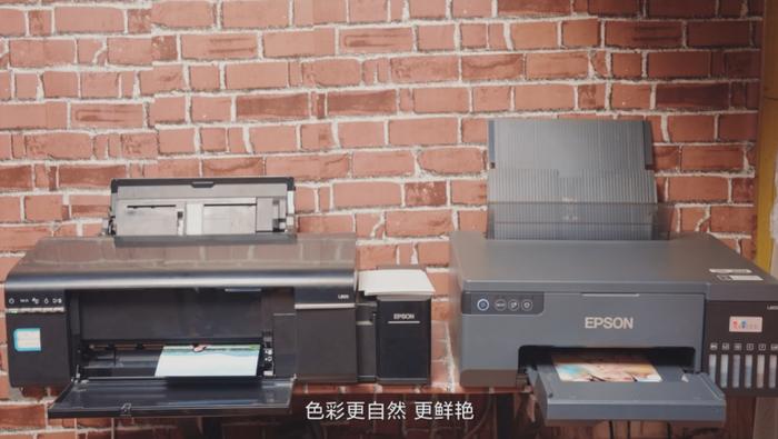 图：海燕照相馆使用的爱普生墨仓式®️6色照片打印机L805和L8058