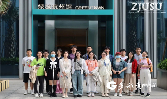 浙江大学“未来工作坊”学业领航工程项目组织同学走进名企。受访者供图