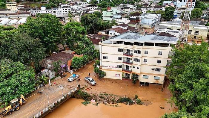 台“银发打工族”因经济不景气不敢退休