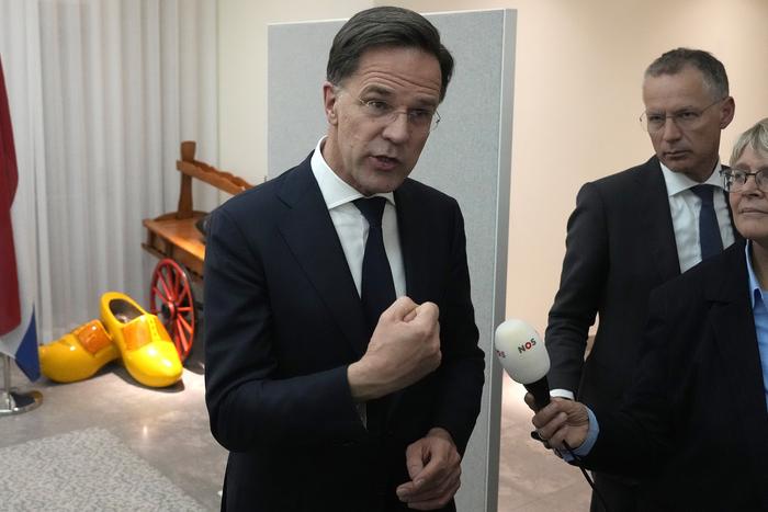 3月27日，吕特在荷兰驻华大使馆接受媒体采访 图源：视觉中国