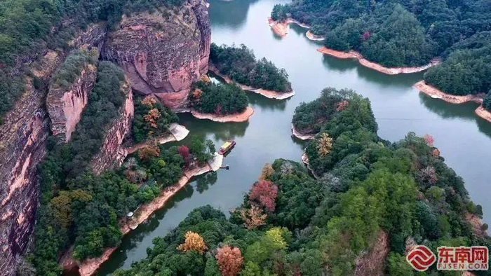泰宁大金湖。福建日报记者 林熙 摄