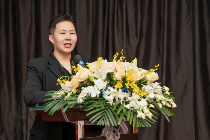  （异角兽国际创始人刘力女士）