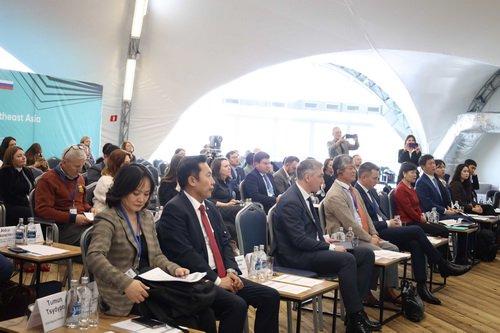 驻伊尔库茨克总领事李海出席第15届大图们倡议旅游委员会会议和东北亚生态旅游推广研讨会