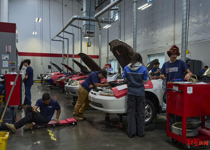 ▲学生在职业培训学校学习