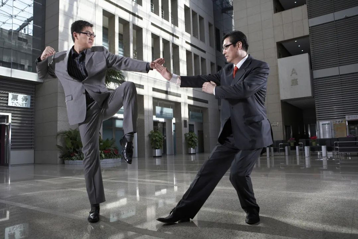 商务人士约架概念图 图片来源：视觉中国（图文无关）