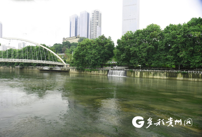 南明河河滨公园河段综合治理前后对比