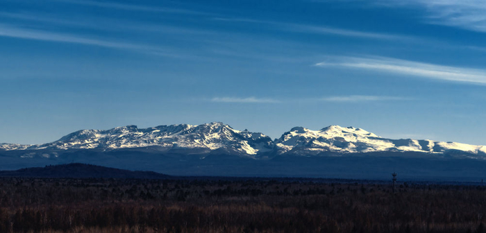 这是2024年3月26日拍摄的长白山。新华社记者 许畅 摄
