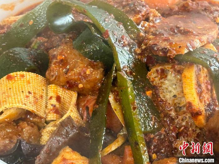 图为天水麻辣烫。（资料图）戴文昌 摄
